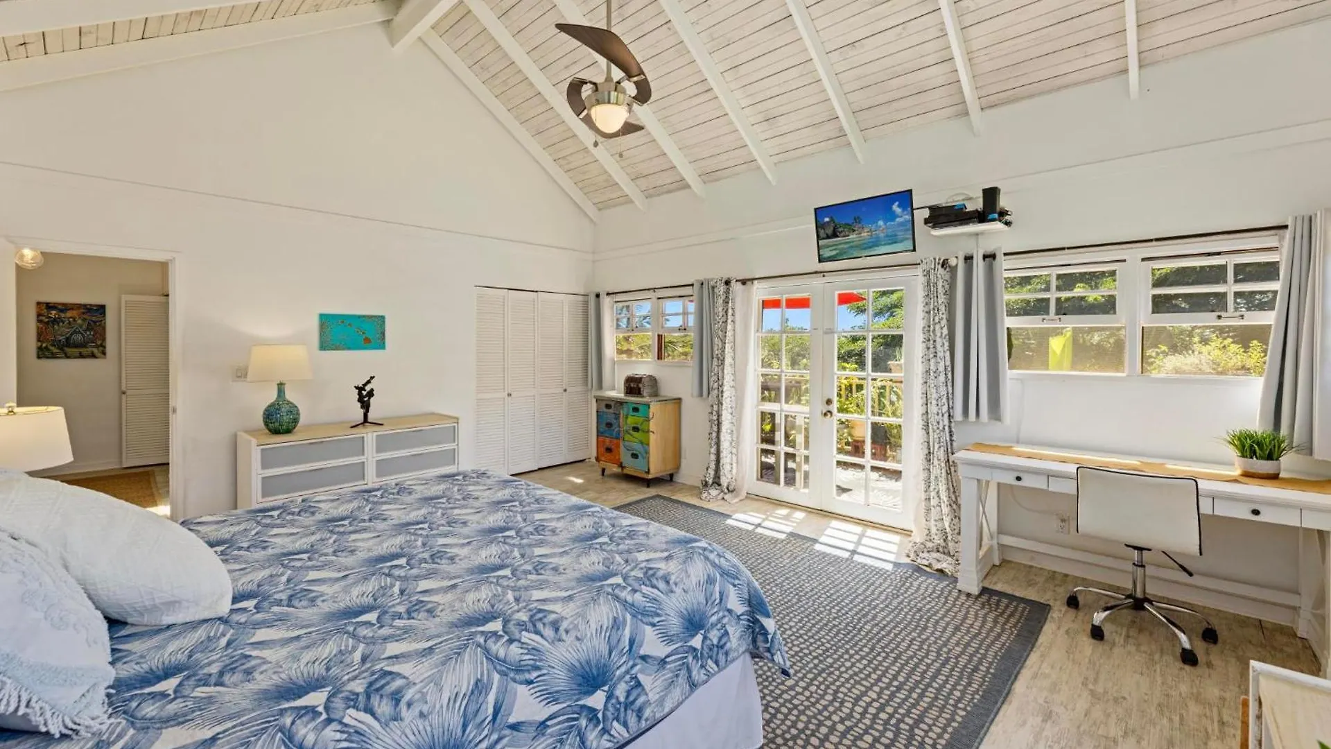 Molokai, Hawaii - Beautiful Beachfront Townhouse - Longterm Or Shorterm Rental Maunaloa