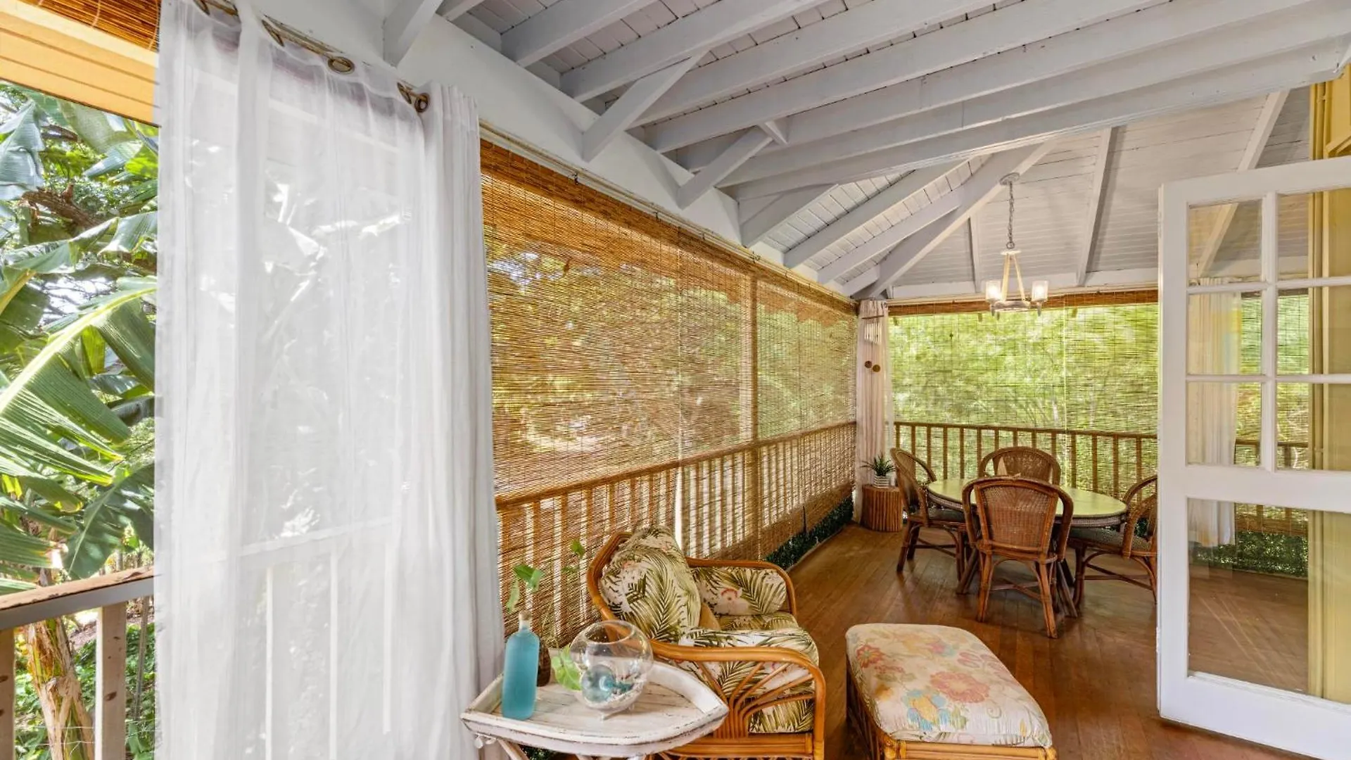 Holiday home Molokai, Hawaii - Beautiful Beachfront Townhouse - Longterm Or Shorterm Rental Maunaloa