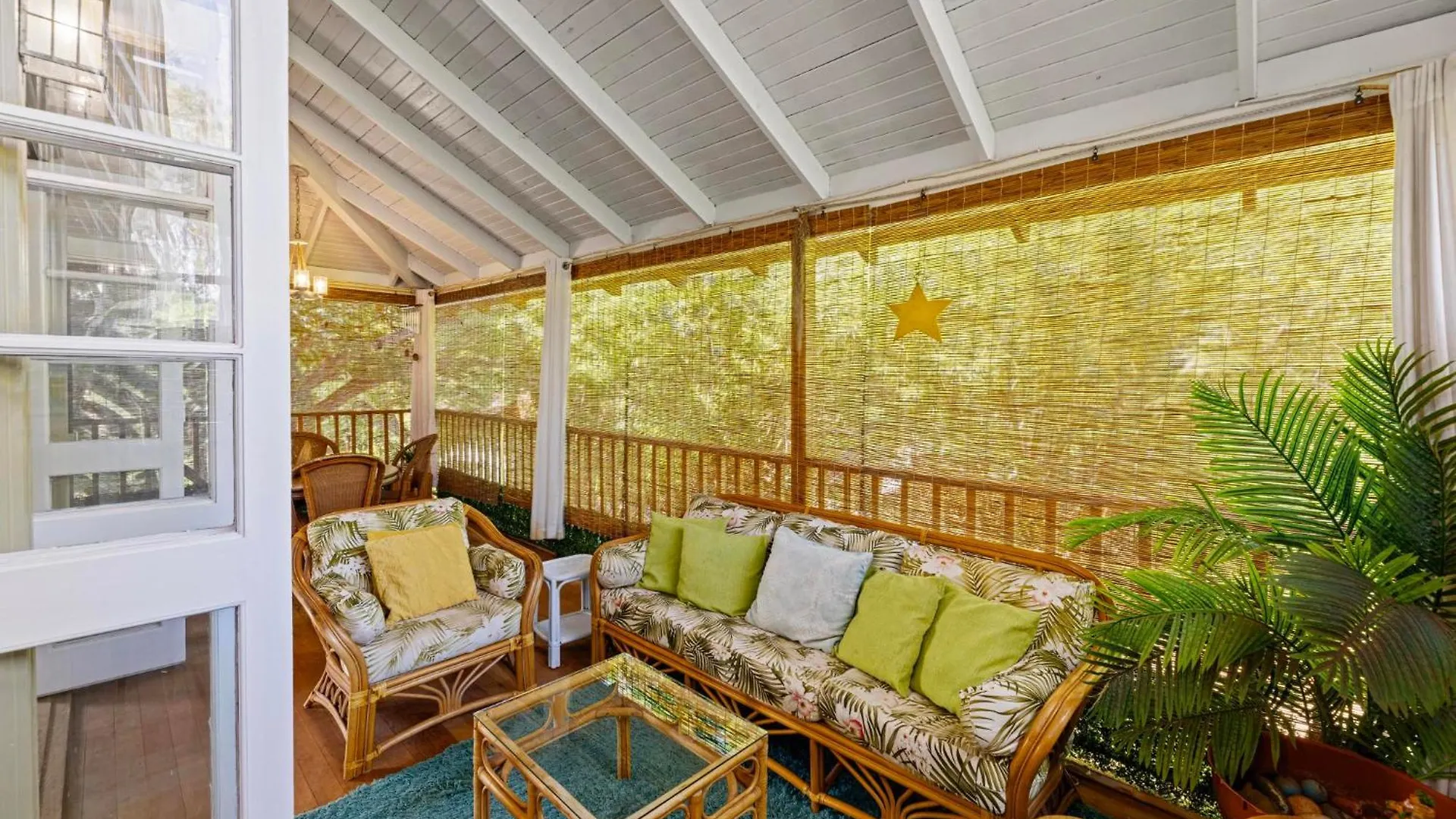 Molokai, Hawaii - Beautiful Beachfront Townhouse - Longterm Or Shorterm Rental Maunaloa 0*,  United States